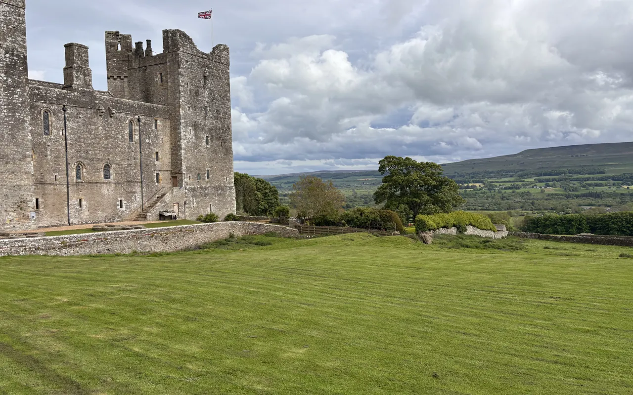 Dales, Castles & Villages — countryside, castles and stone villages on a private day tour